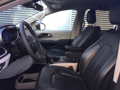 Chrysler Pacifica 3.6 Touring L Reflektory LED Aktywny Tempomat Asystent Pasa