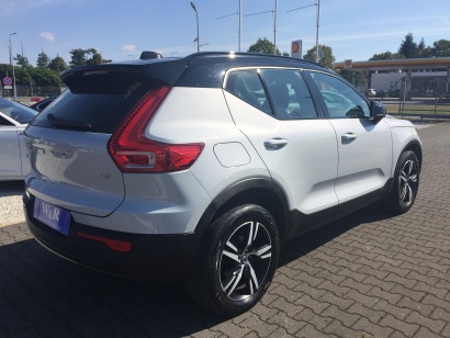 Volvo XC 40 Bezwypadkowy VAT 23% Salon Polska