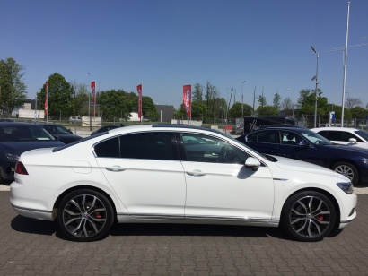 Volkswagen Passat 2.0 TDI 4Motion  DSG Salon Polska