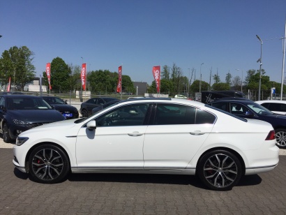 Volkswagen Passat 2.0 TDI 4Motion  DSG Salon Polska