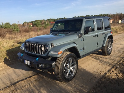 Jeep Wrangler Unlimited 2.0 PHEV 4xe Sport Plug-In Hybryda Niski przebieg