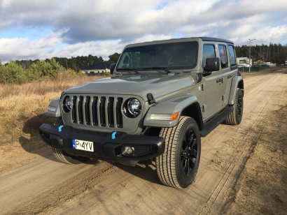 Jeep Wrangler Unlimited 2.0 Plug-In Hybryda Sahara Niski Przebieg